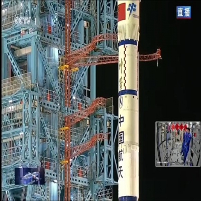 心懷山海，眼有星辰